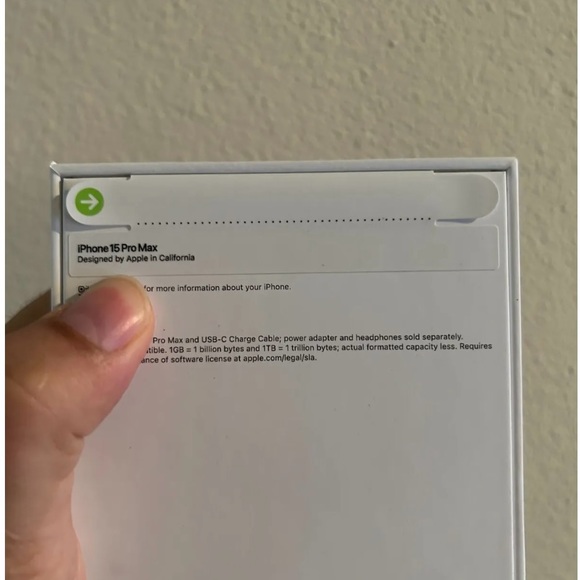 Brand new iPhone 15 256 gb for sale come with box and charger - Picture 2 of 2